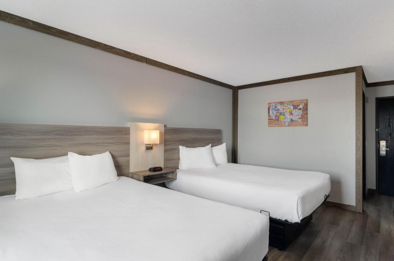 Econo Lodge Скотсблафф Экстерьер фото