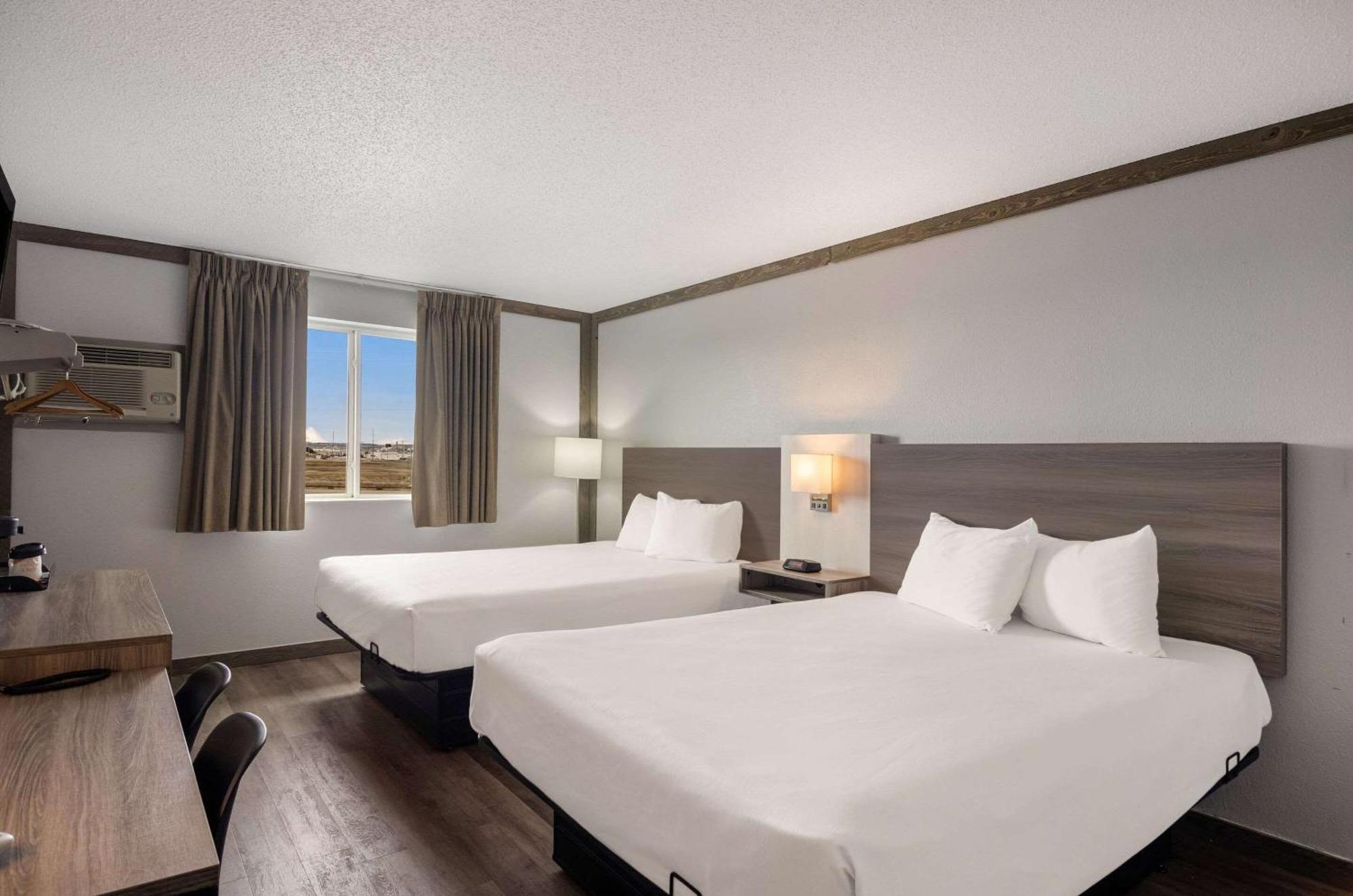 Econo Lodge Скотсблафф Экстерьер фото
