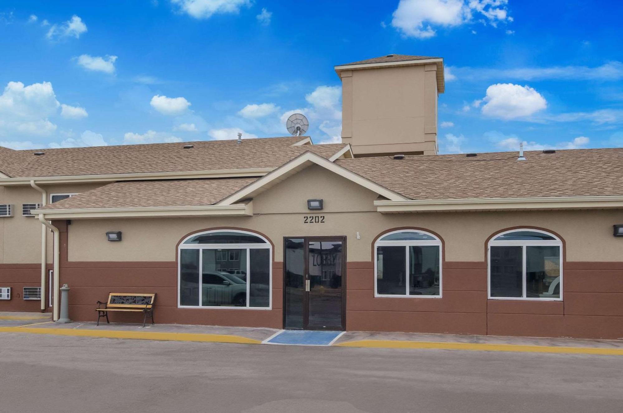Econo Lodge Скотсблафф Экстерьер фото